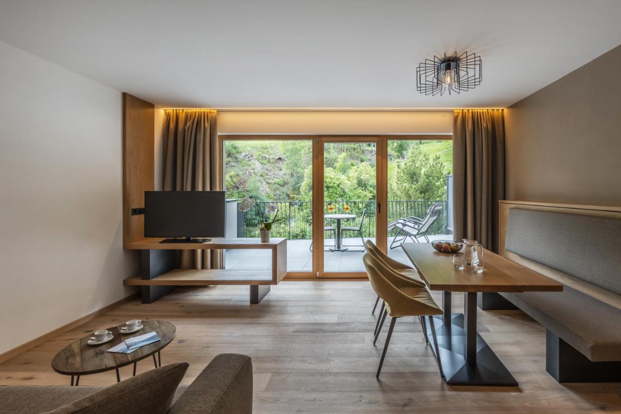 Maraias - Luxury Suites & Apartments Burgusio Eksteriør billede