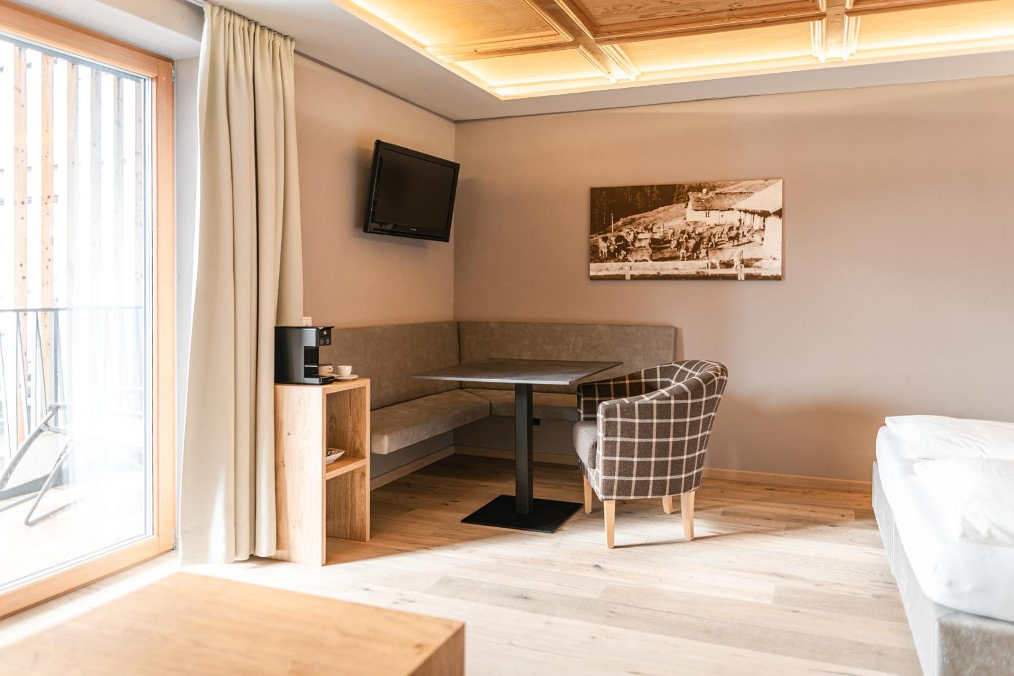 Maraias - Luxury Suites & Apartments Burgusio Eksteriør billede