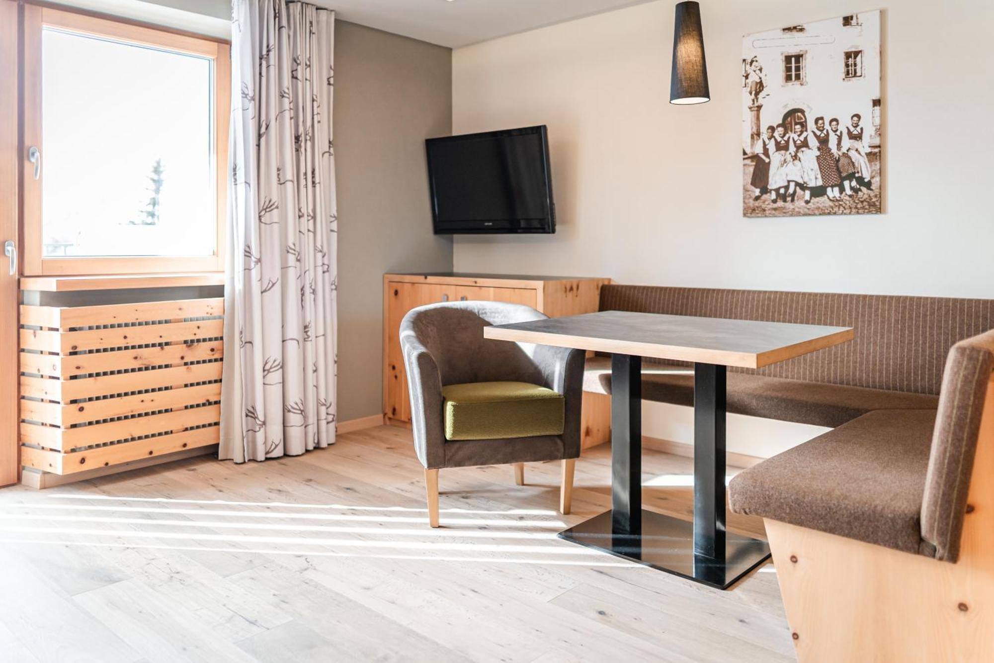 Maraias - Luxury Suites & Apartments Burgusio Eksteriør billede