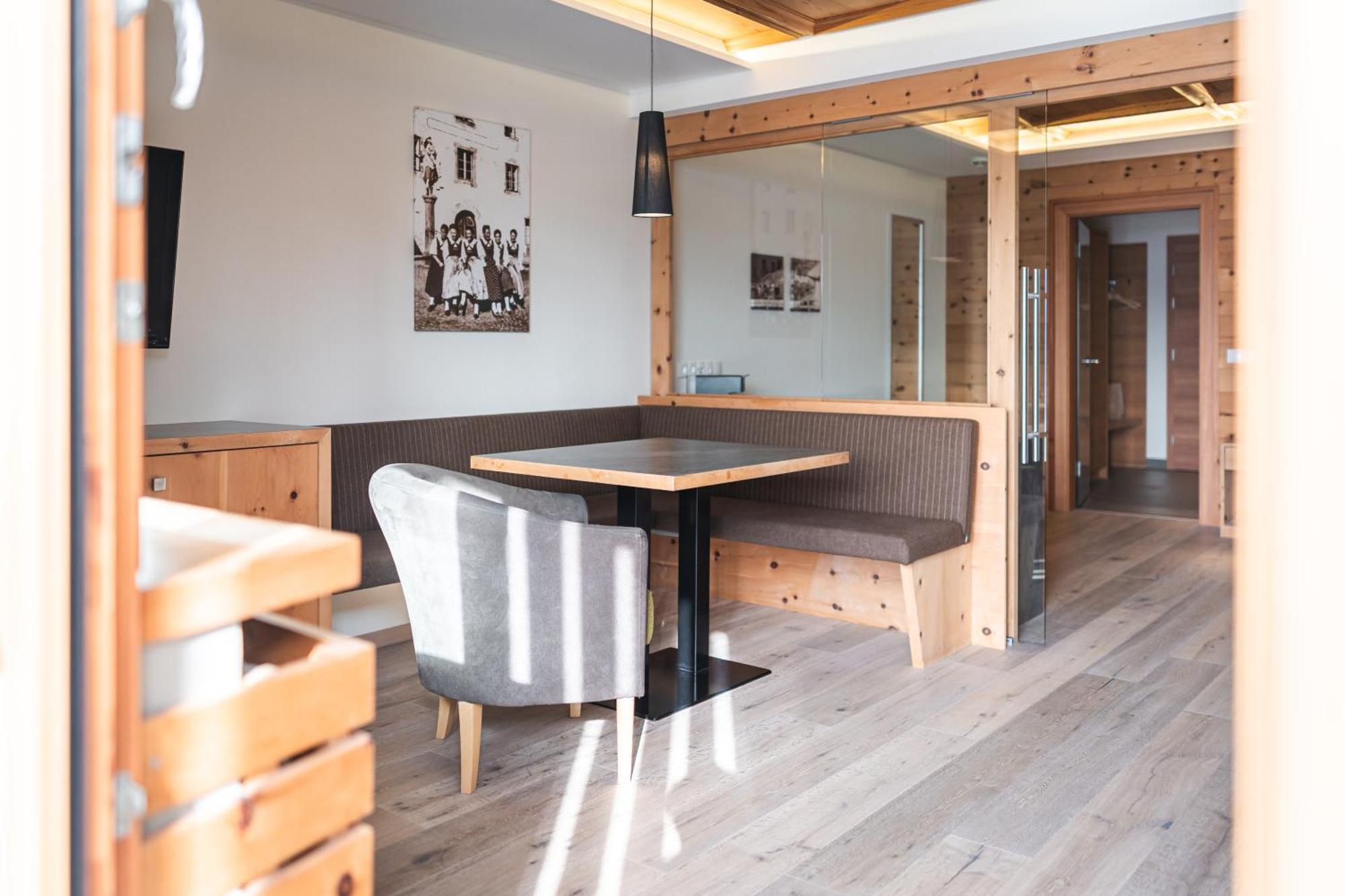 Maraias - Luxury Suites & Apartments Burgusio Eksteriør billede
