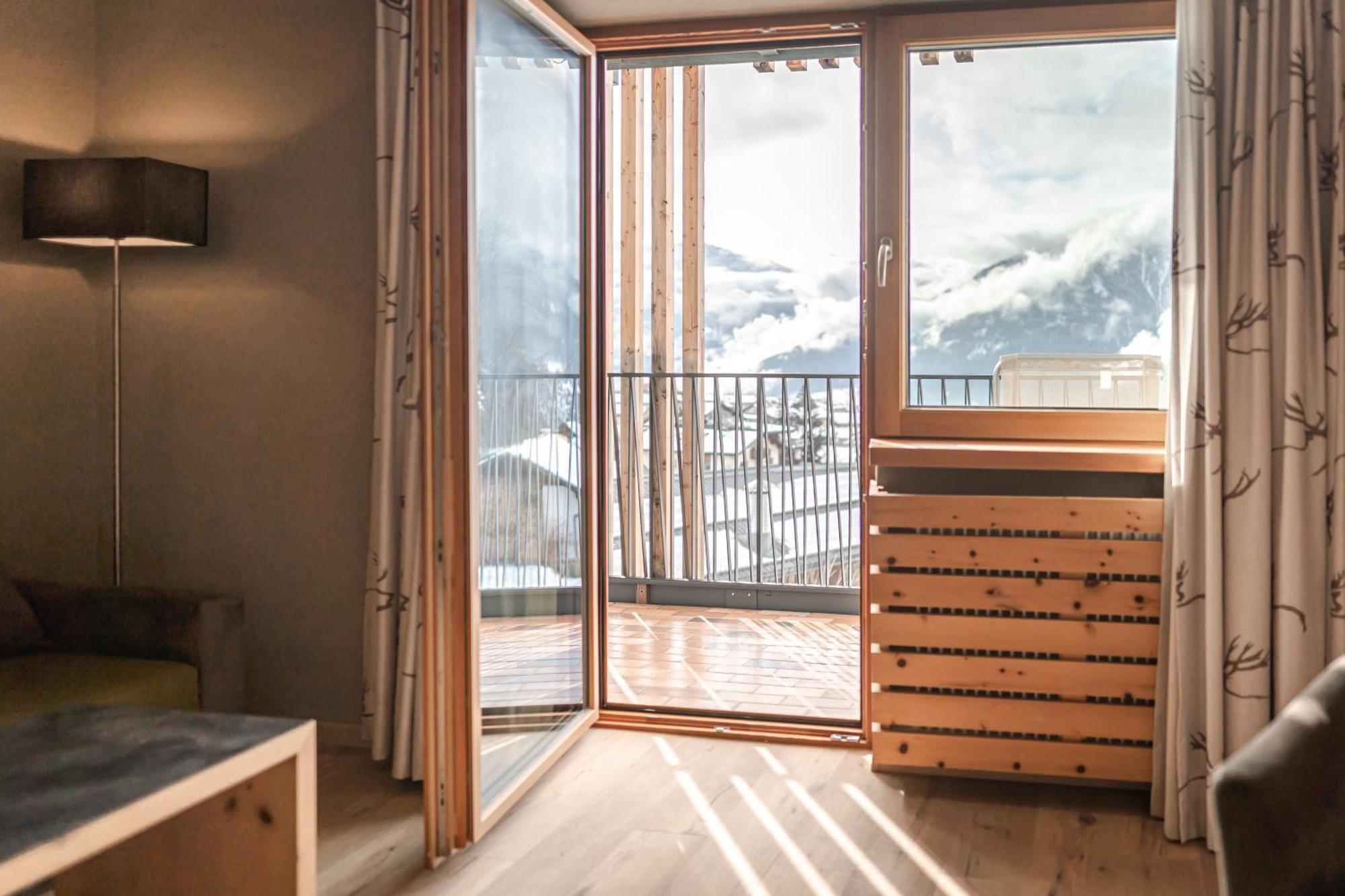 Maraias - Luxury Suites & Apartments Burgusio Eksteriør billede